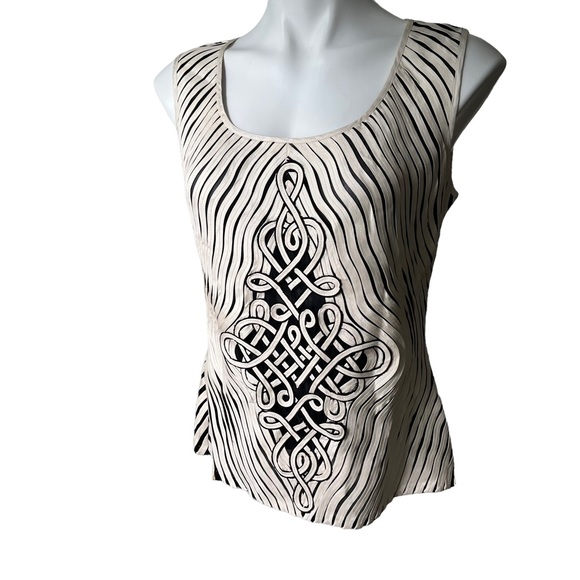 Obstinee by IKA Stretch Fitted Sleeveless Top - Picture 3 of 11